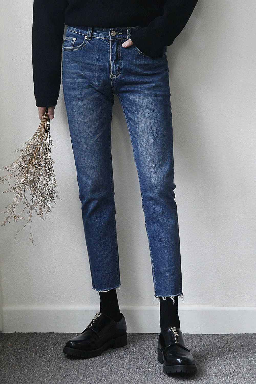 Men's Frayed Hem Skinny Jeans - Damned Threads